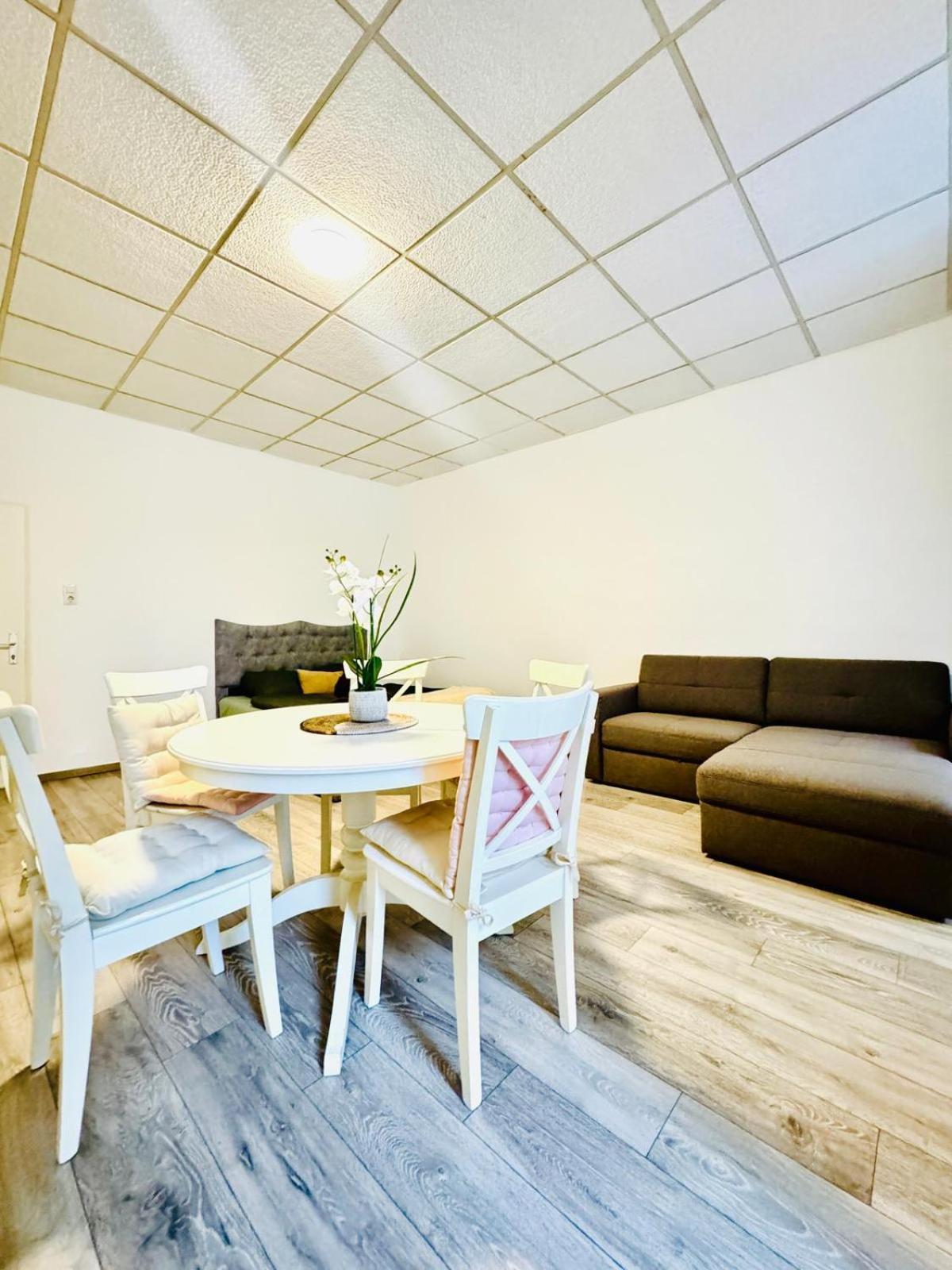 Amusant 1BR Apt.- Near Praterstern Viena Exterior foto