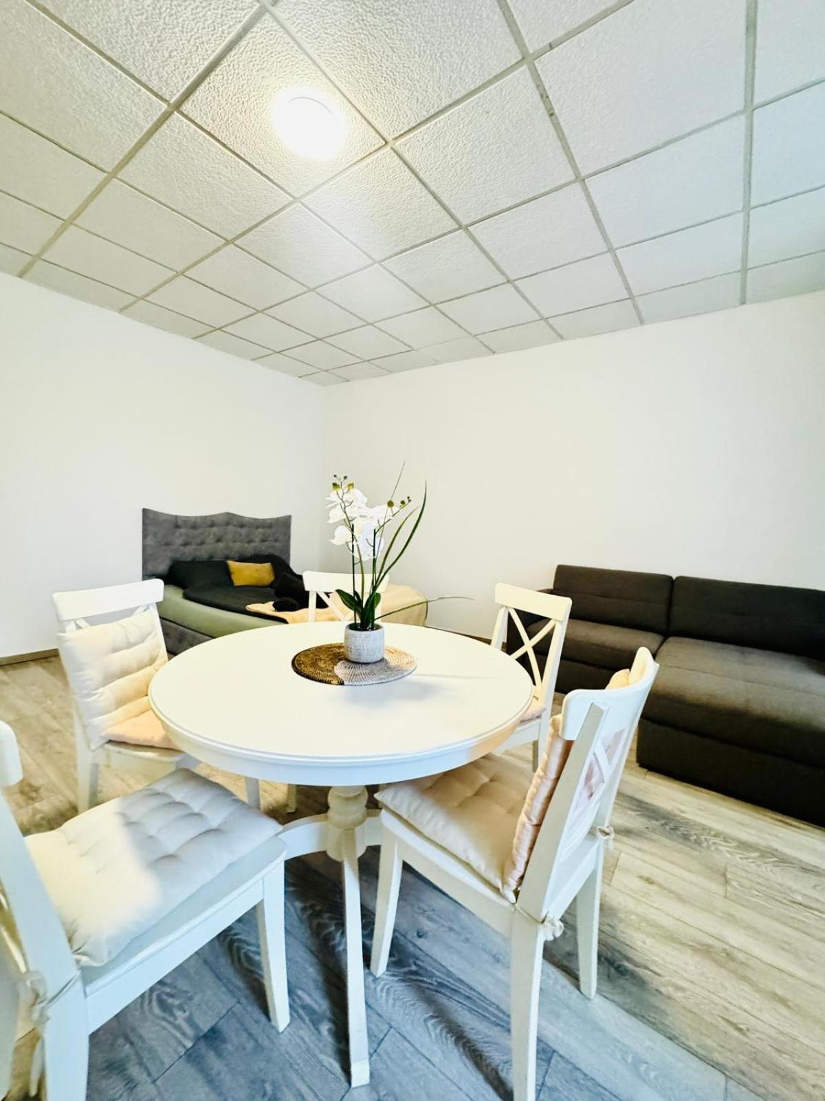 Amusant 1BR Apt.- Near Praterstern Viena Exterior foto